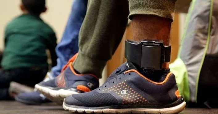 Thailand Pasang Gelang Kaki Bersensor pada Napi Bebas Bersyarat